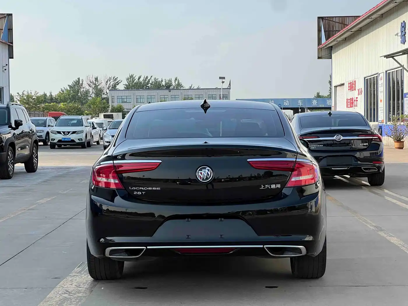 Buick LaCrosse 2016 Model 28T Luxury фото 4