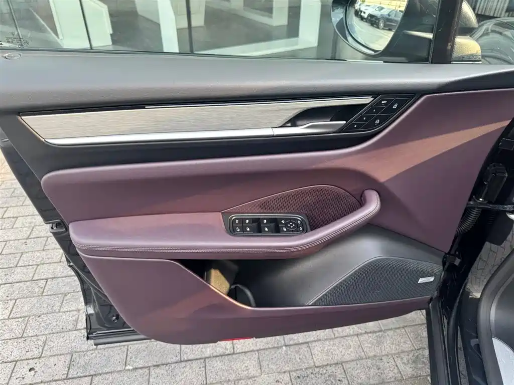 Porsche Macan EV 2024 Macan 4 фото 10