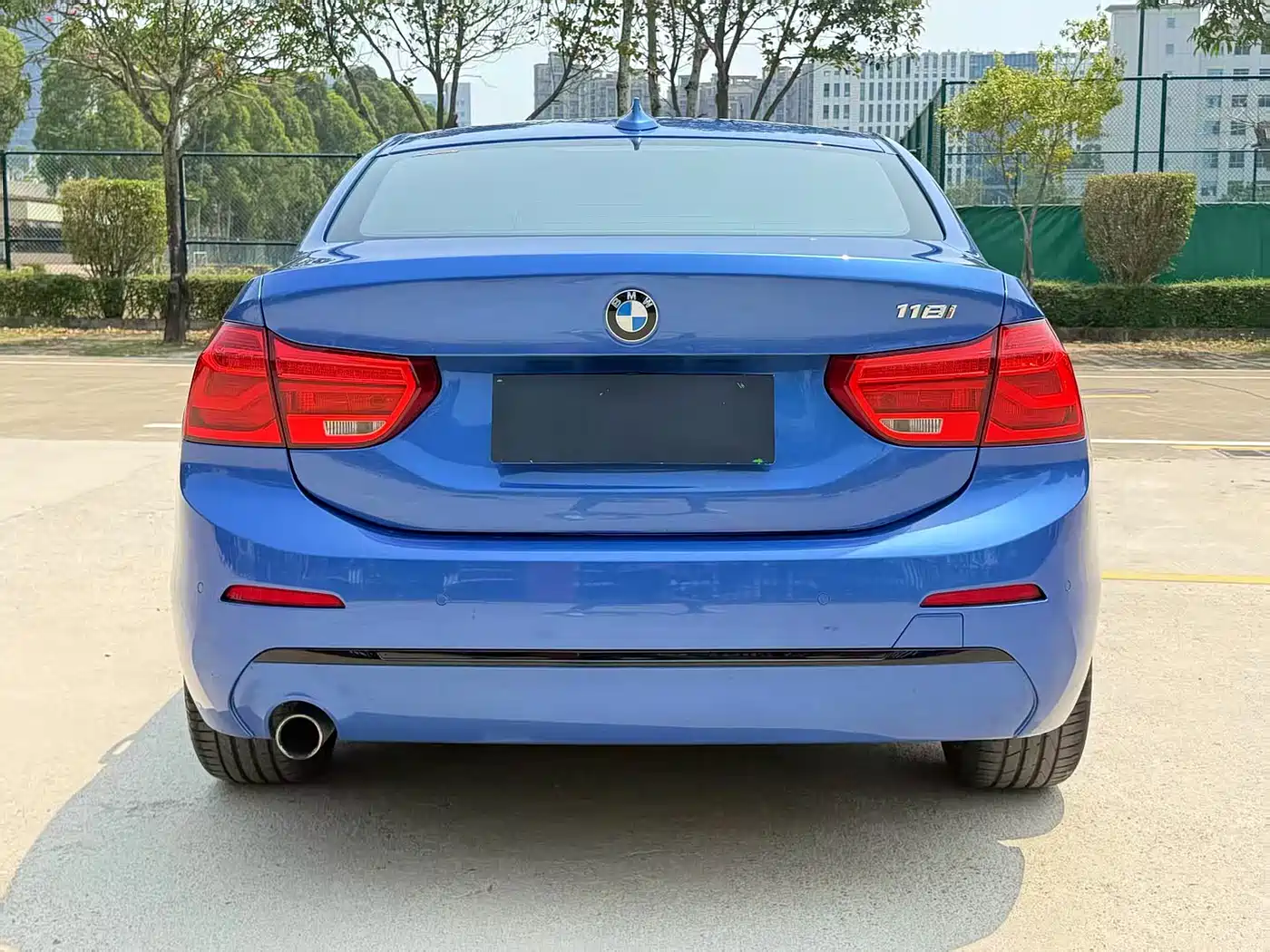 BMW 1 Series 2017 118i Sport фото 8