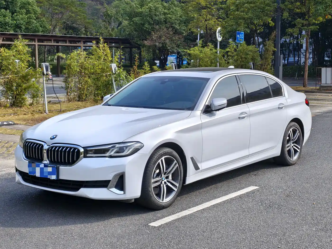 BMW 5 Series 2021 530Li Leading Luxury Package