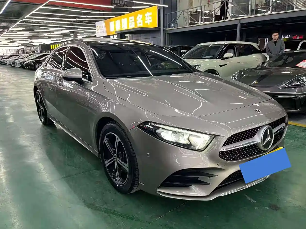 Mercedes-Benz A-Class 2022 Facelift II A 200 L Sport Sedan Fashion фото 3