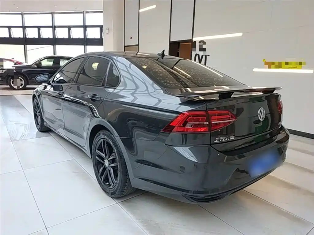 Volkswagen Lamando 2021 280TSI DSG Comfort Edition фото 5