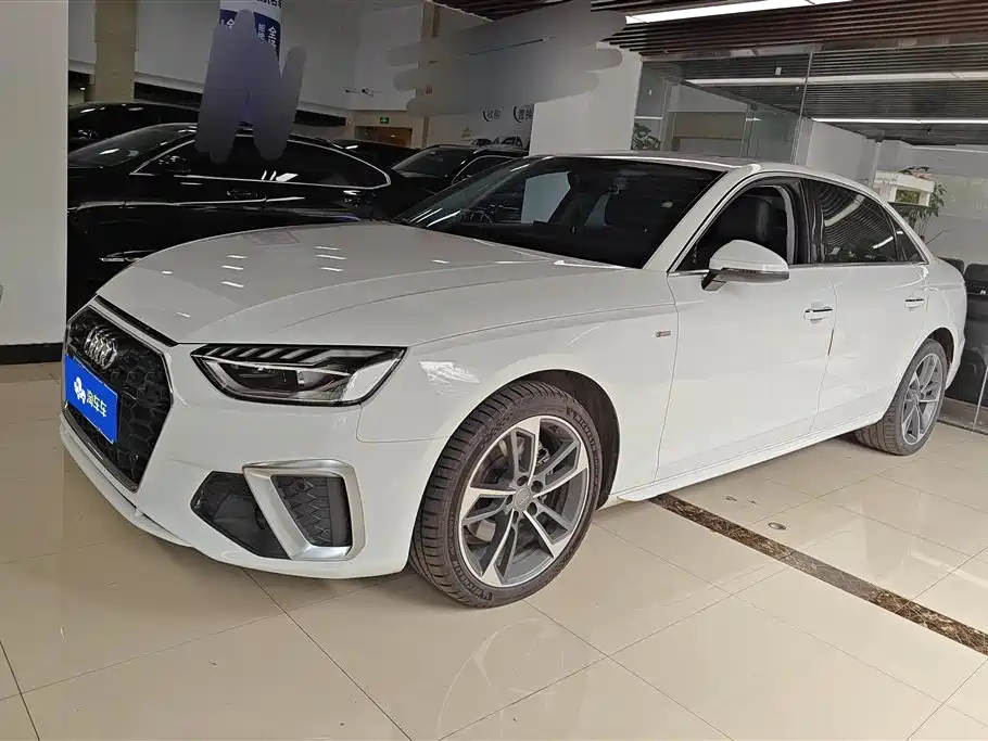 Audi A4L 2020 40 TFSI Luxury Dynamic