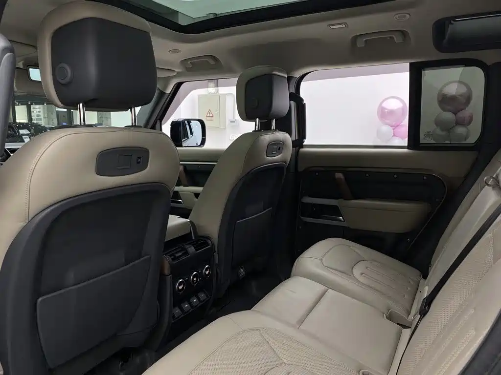 Land Rover Defender 2020 2020 Model 110 P400 HSE