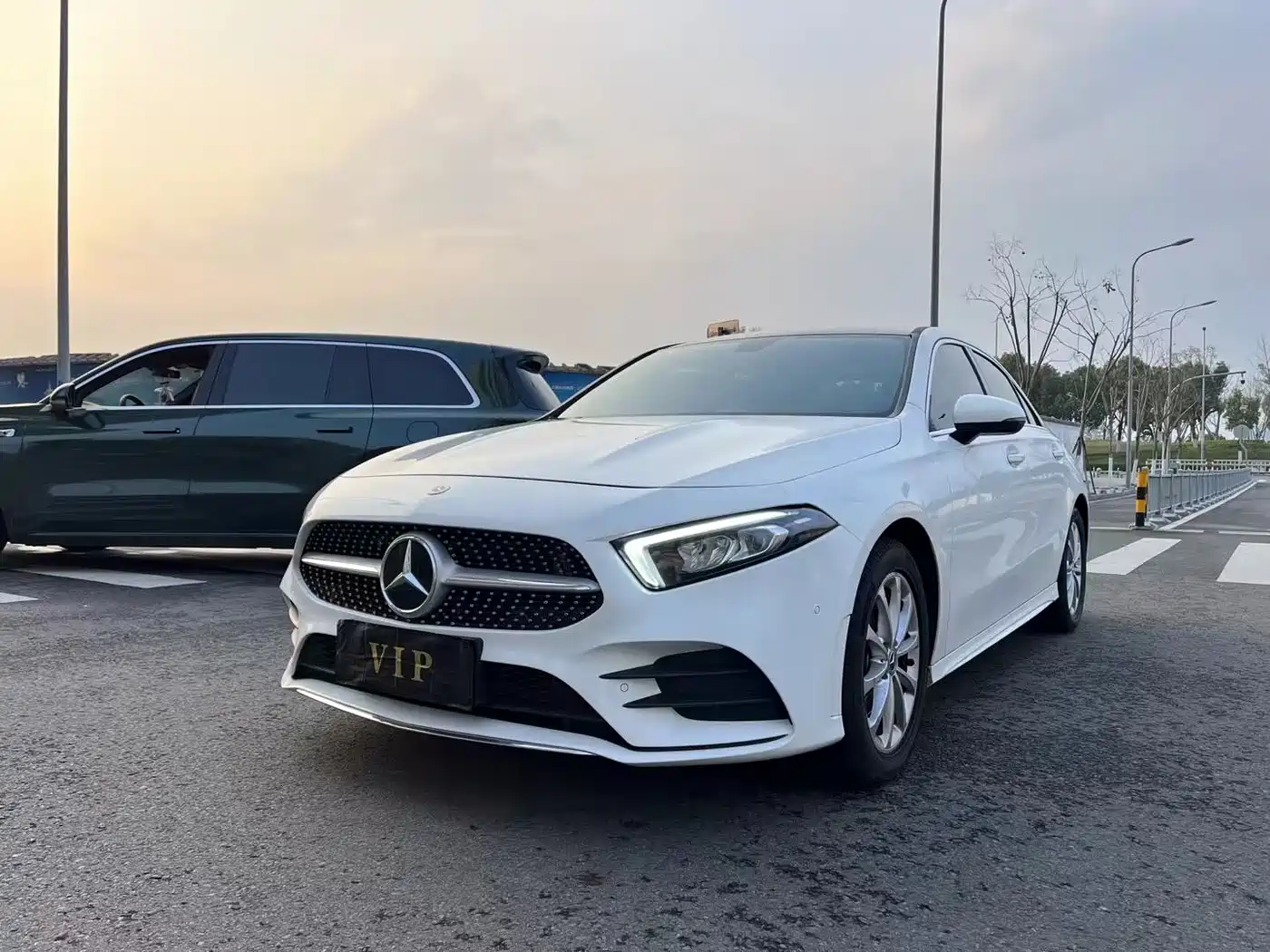 Mercedes-Benz A-Class 2023 A 200 L Fashion