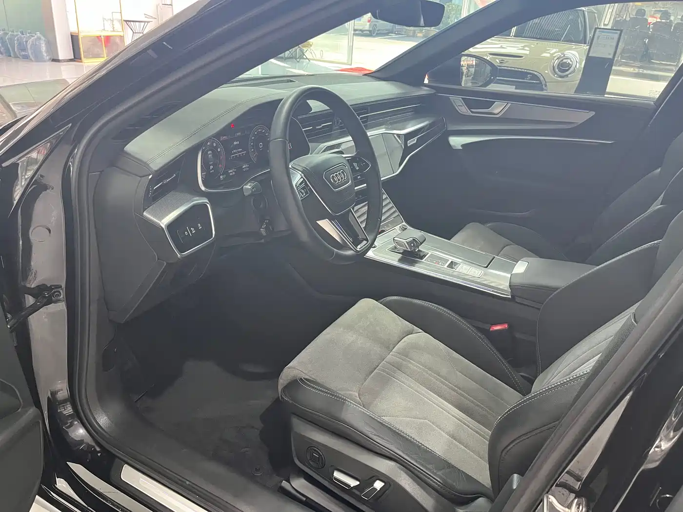Audi A6L 2022 40 TFSI Luxury Dynamic фото 6