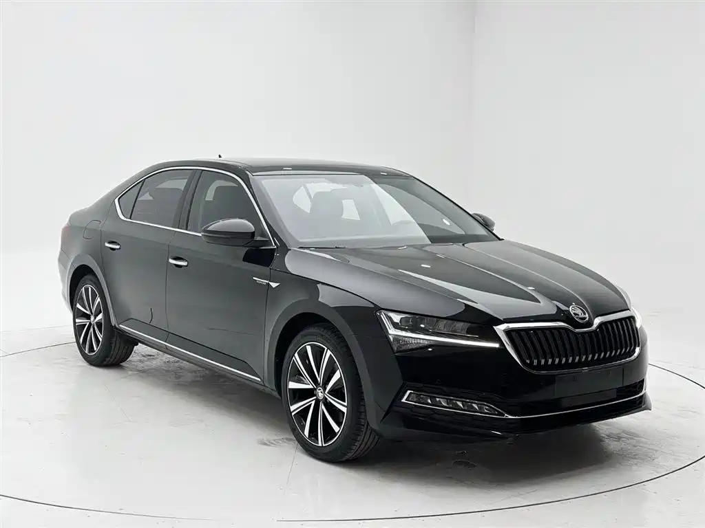 Škoda Superb 2023 Facelift TSI280 DSG Premium Edition фото 3