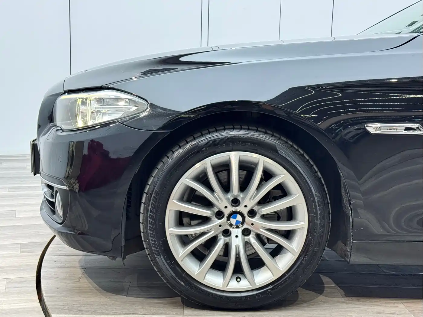 BMW 5 Series 2014 525Li Luxury Design Package фото 27