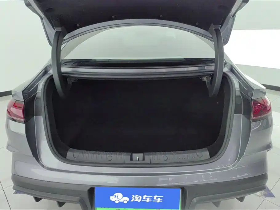 BYD Qin L 2024 DM-i 120KM Leading фото 4