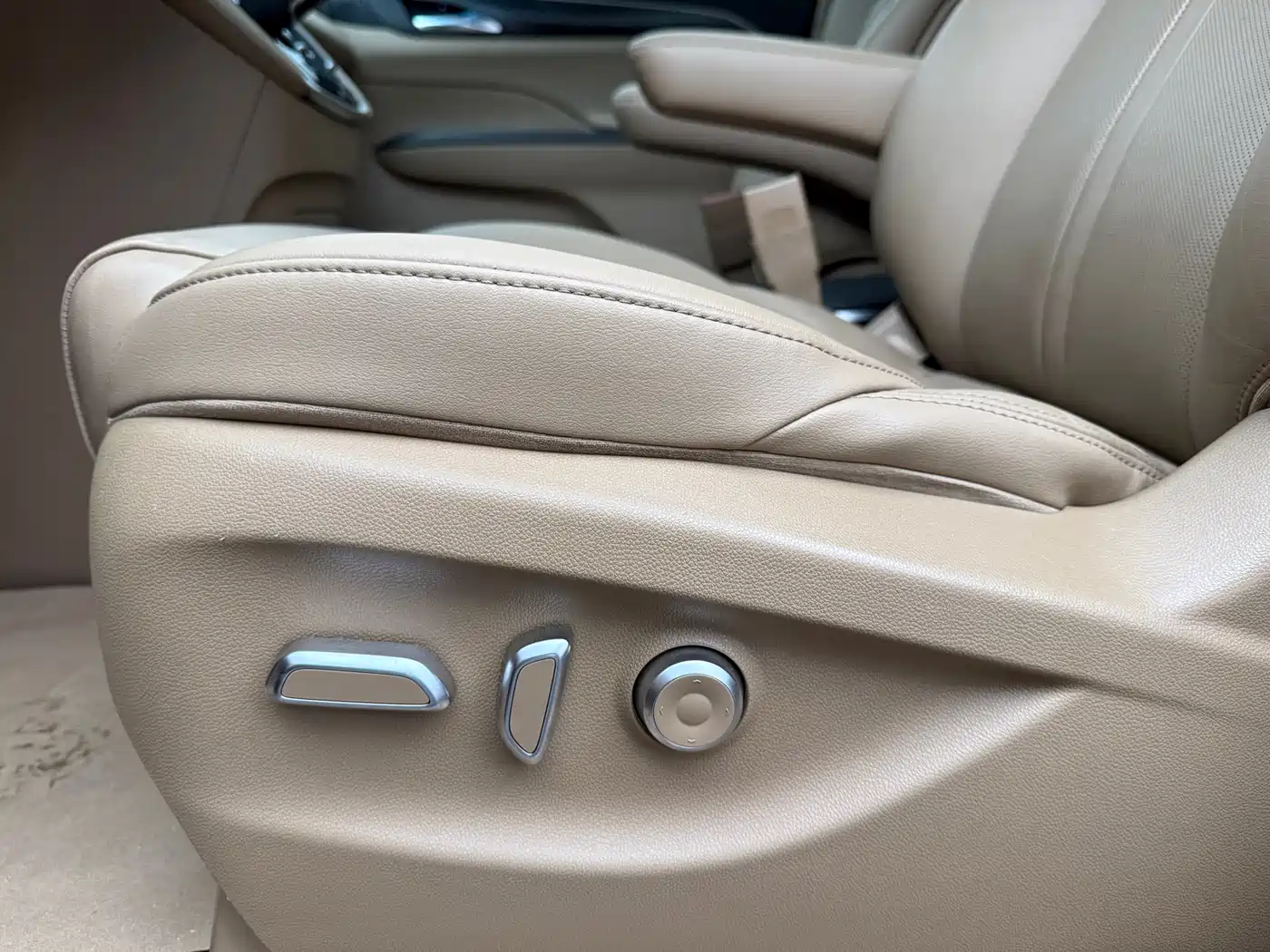 Buick GL8 2021 ES Landlord 653T Luxury фото 14