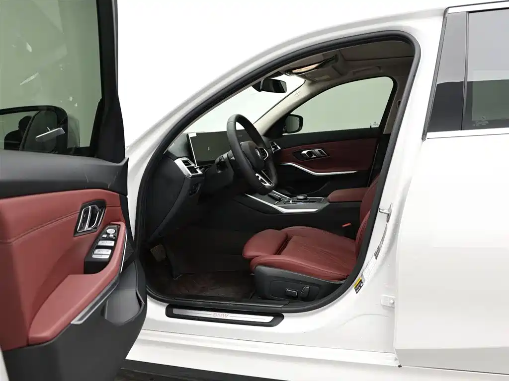 BMW i3 2025 eDrive 35 L фото 10