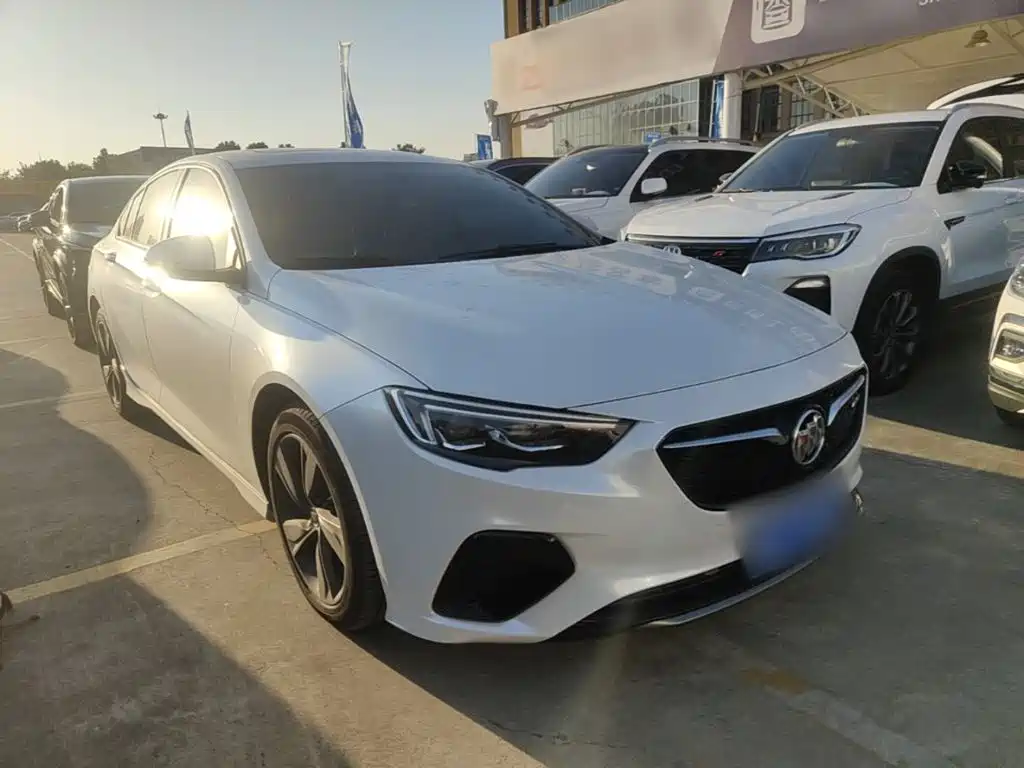 Фото 4 - Buick Regal