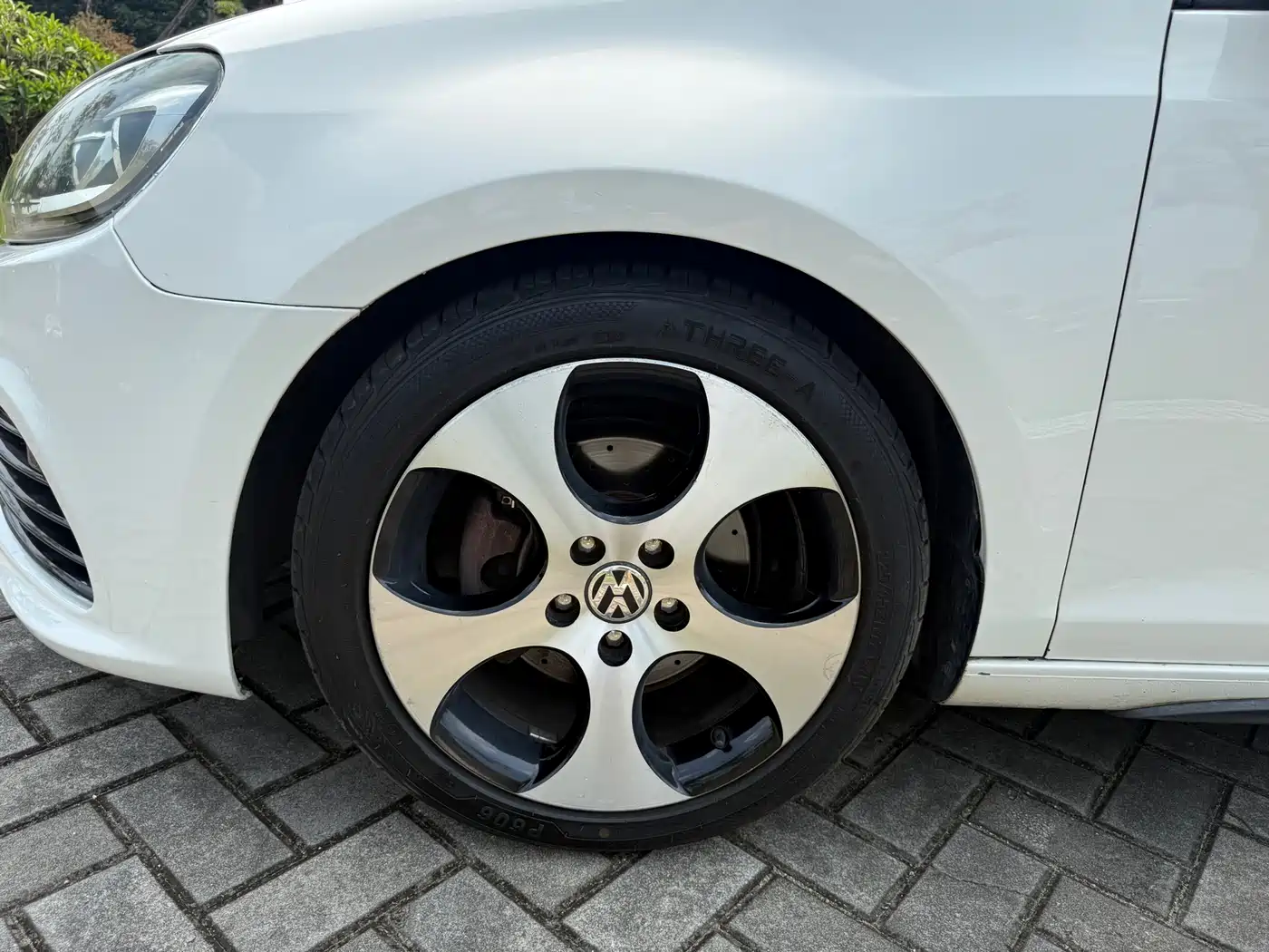 Volkswagen Golf GTI 2012 2.0TSI GTI фото 9