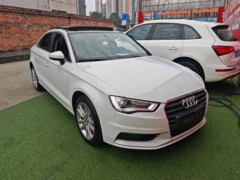 Audi A3 2014 Limousine 35 TFSI Auto Comfort фото 4