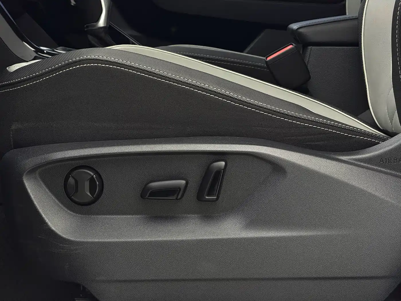 Volkswagen Tayron 2023 280TSI 2WD Luxury Plus Advanced Edition фото 20