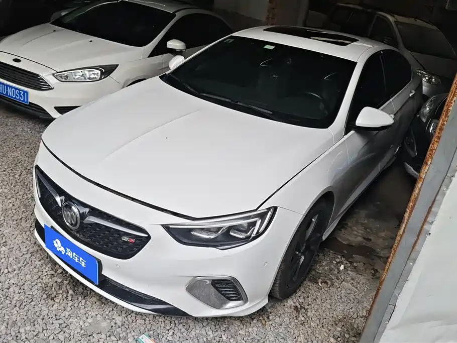 Buick Regal 2017 GS 28T Luxury Model