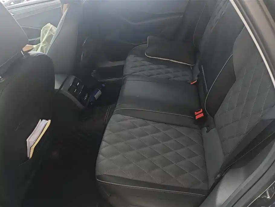 Volkswagen Sagitar 2025 300TSI DSG Surpass Edition фото 11