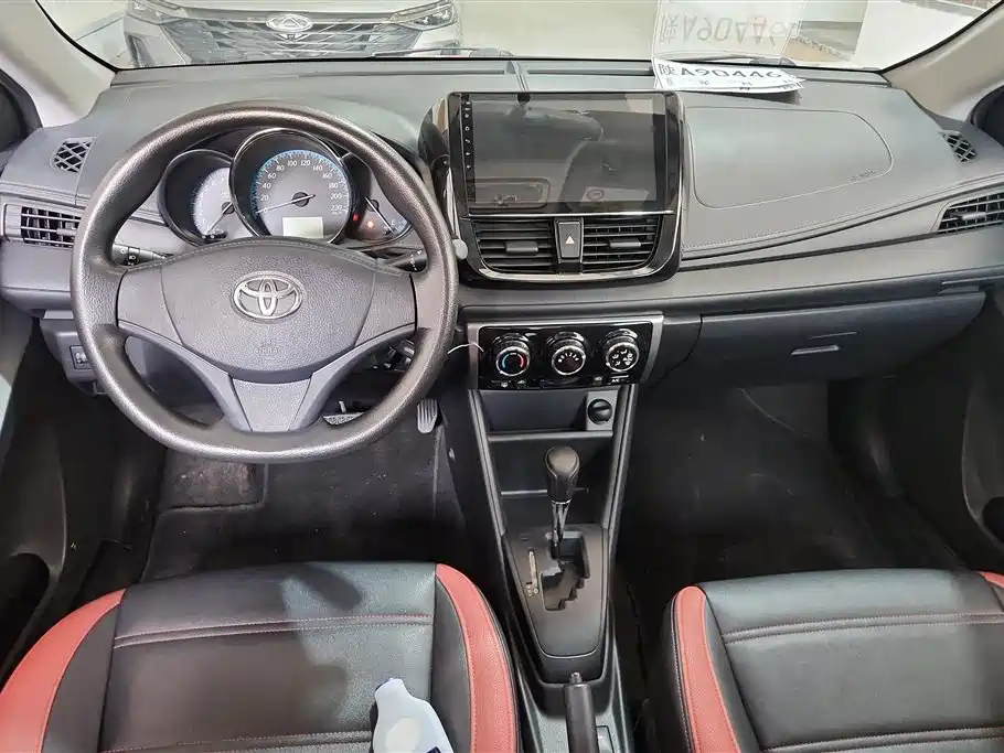 Toyota YARiS L Zhi Xuan 2015 1.5E Auto Charming Edition фото 12