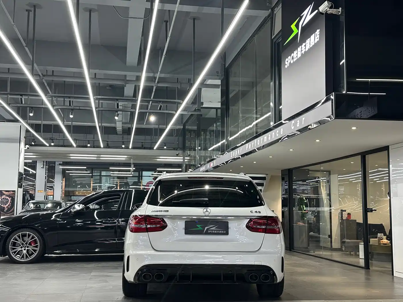 Mercedes-Benz C-Class AMG 2019 AMG C 43 4MATIC Estate Special Edition фото 17