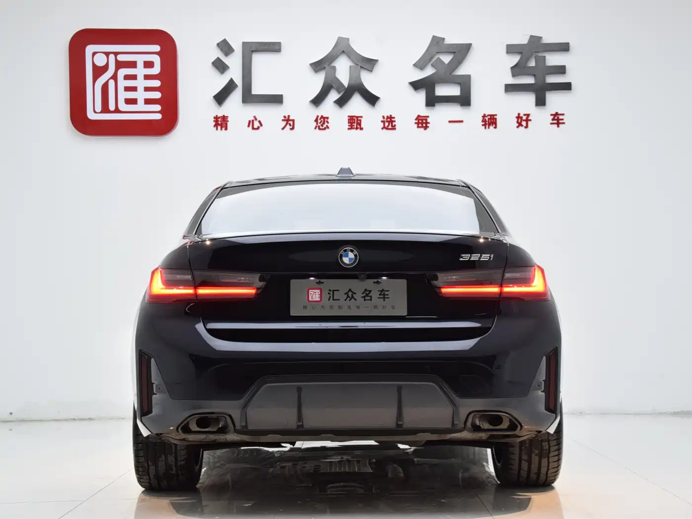BMW 3 Series 2023 325i M Sport Black Night Package фото 24