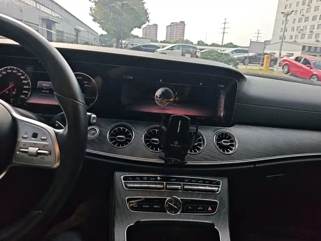 Фото 13 - Mercedes-Benz CLS