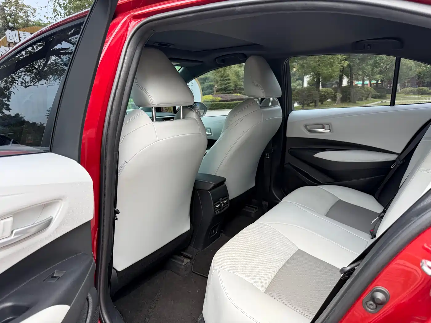 Toyota Levin 2021 185T CVT Sport Edition фото 9
