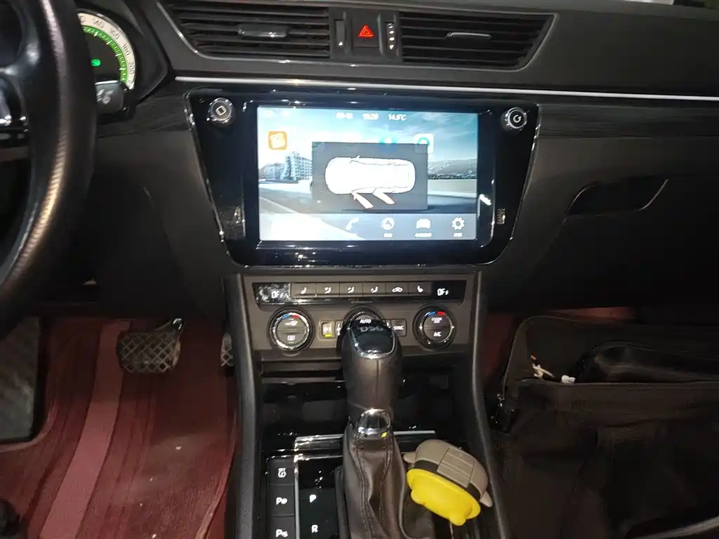 Škoda Superb 2018 TSI330 DSG Luxury Edition China V фото 9