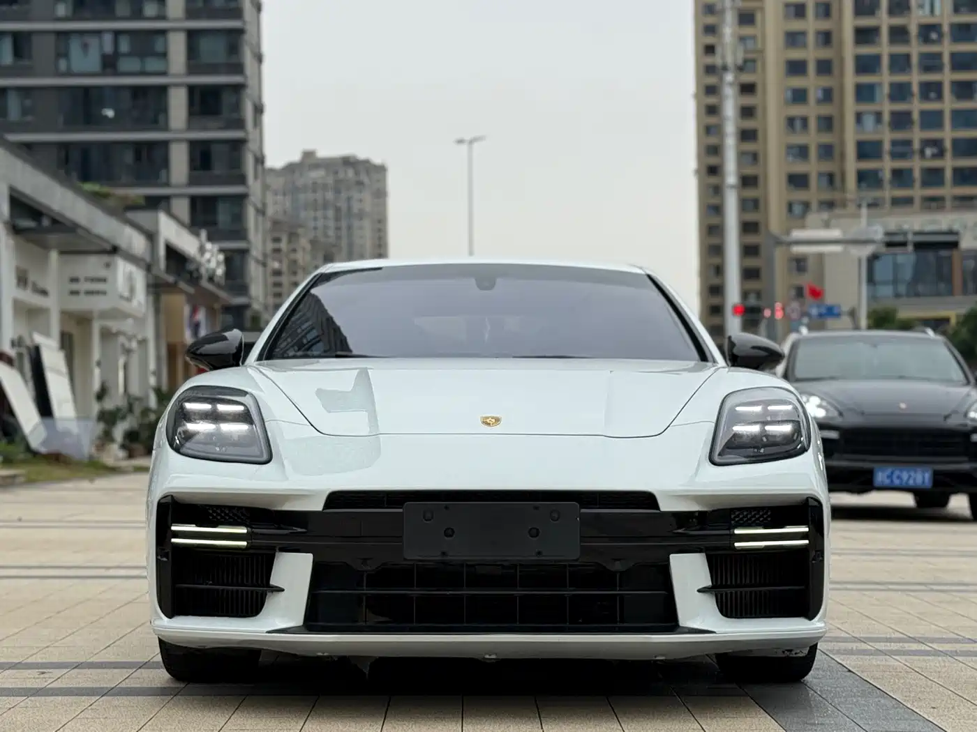 Porsche Panamera 2014 Panamera 3.0T фото 2