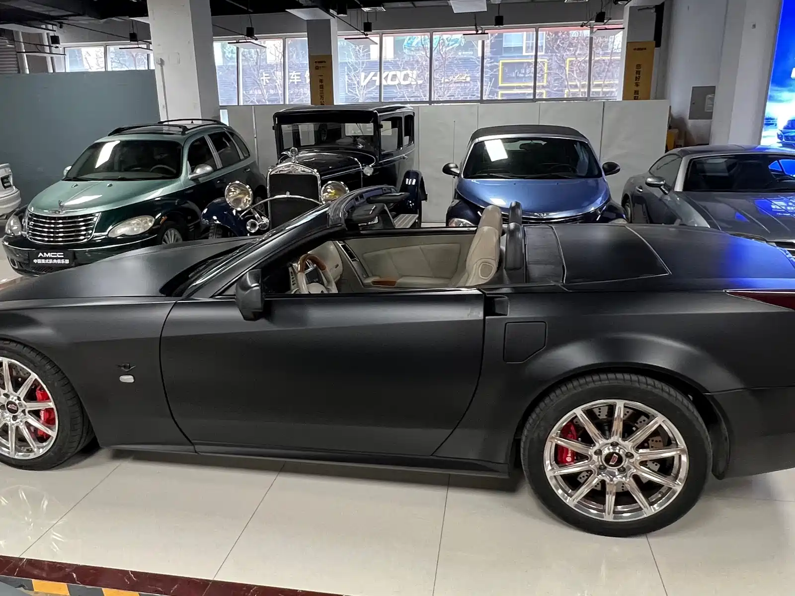 Фото 21 - Cadillac XLR