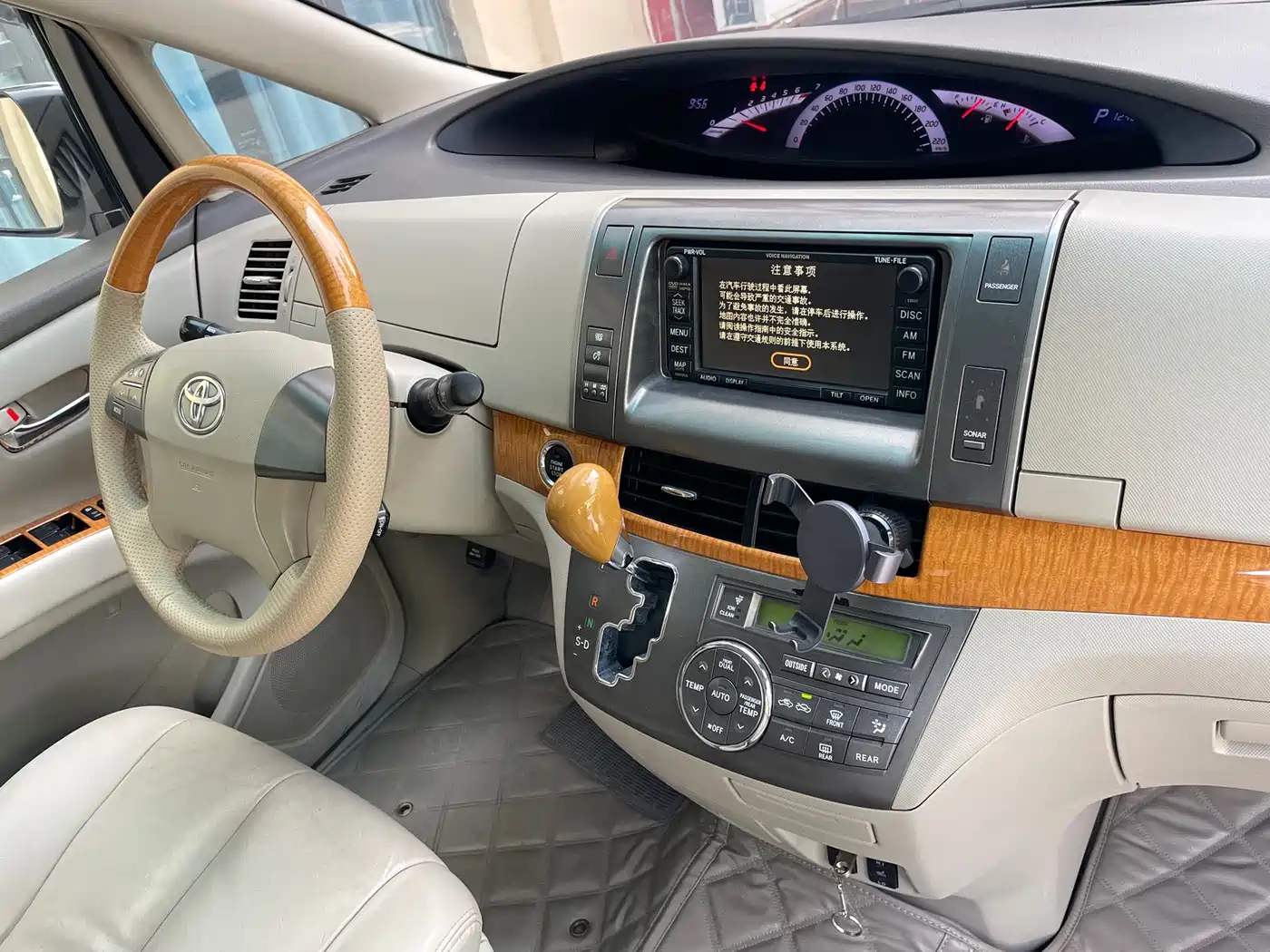 Toyota Previa 2006 Model 2.4L 7-Seater Luxury Edition фото 12
