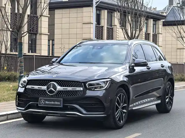 MERCEDES-BENZ GLC