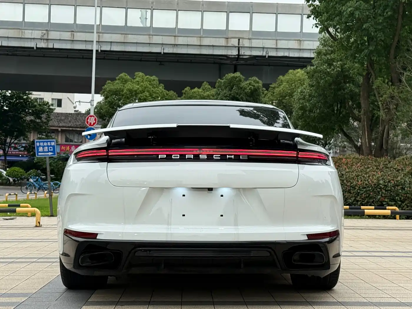 Porsche Panamera 2014 Panamera 3.0T фото 5