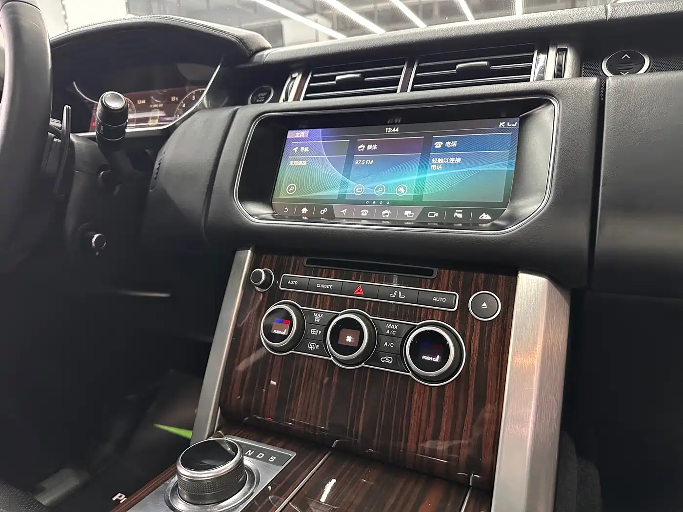 Land Rover Range Rover 2017 3.0 SC V6 Vogue SE Autobiography LWB фото 14
