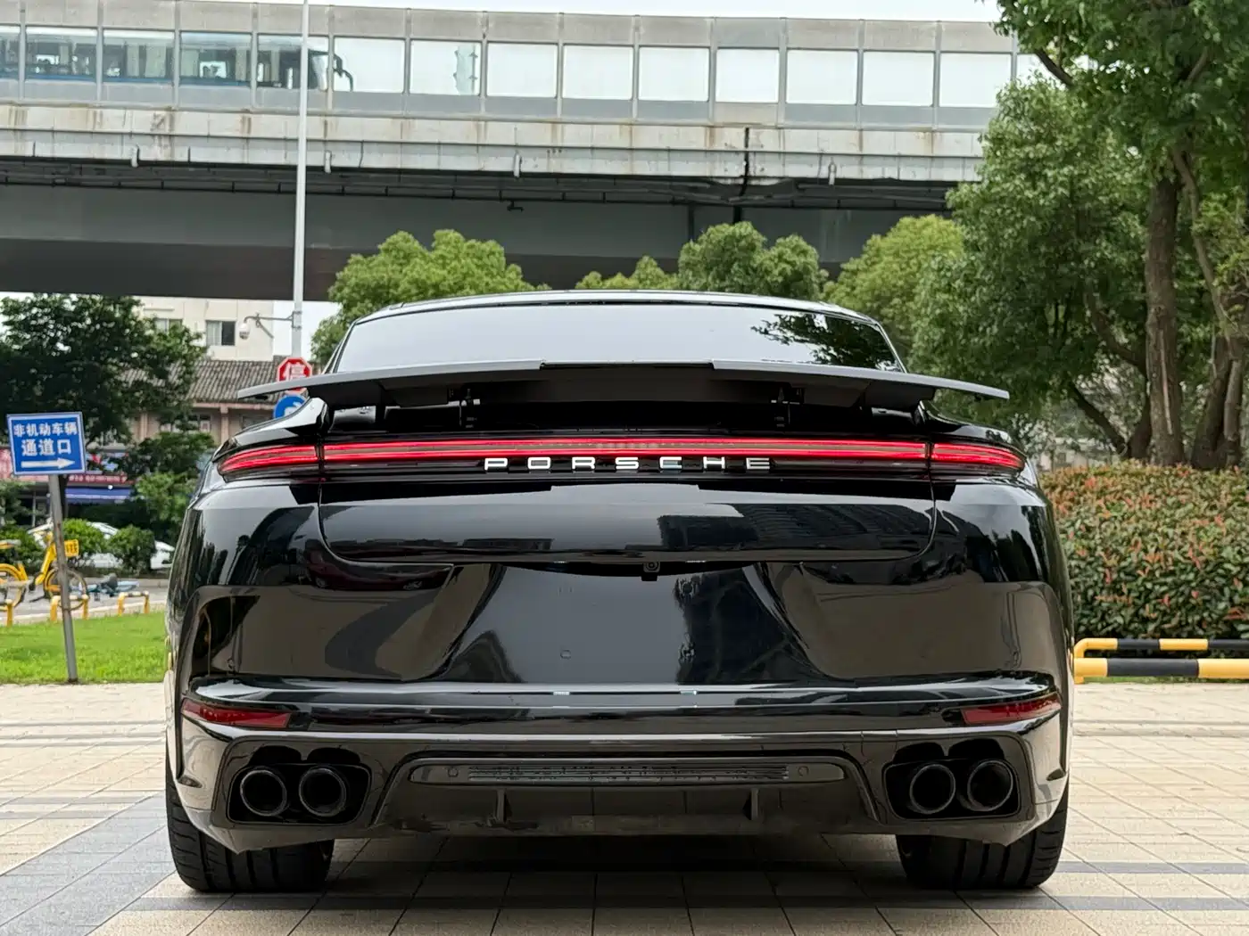 Porsche Panamera 2014 Panamera 4S Executive 3.0T фото 5