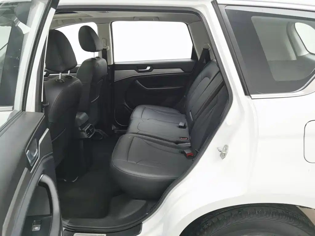Photo 15 - Haval H6