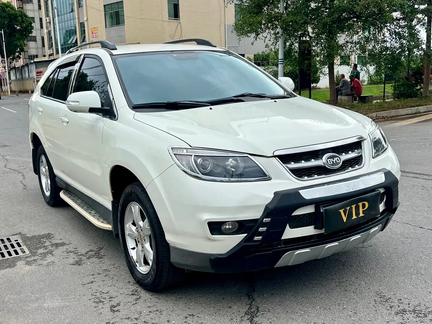 BYD S6 2014 2014 Model 2.0L Manual Luxury 5-Seater