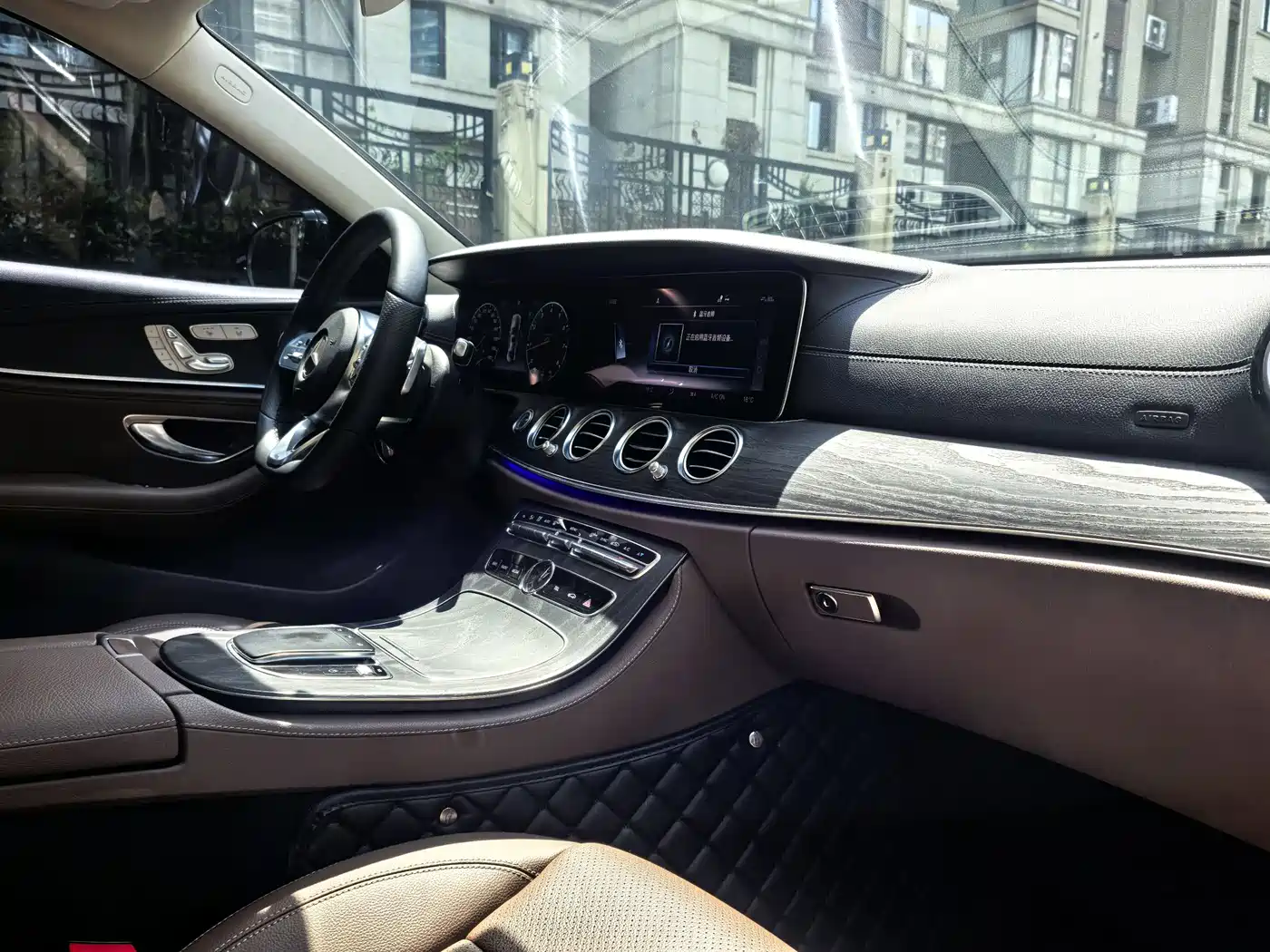 Mercedes-Benz E-Class 2019 Facelift E 300 L Sport Fashion фото 9