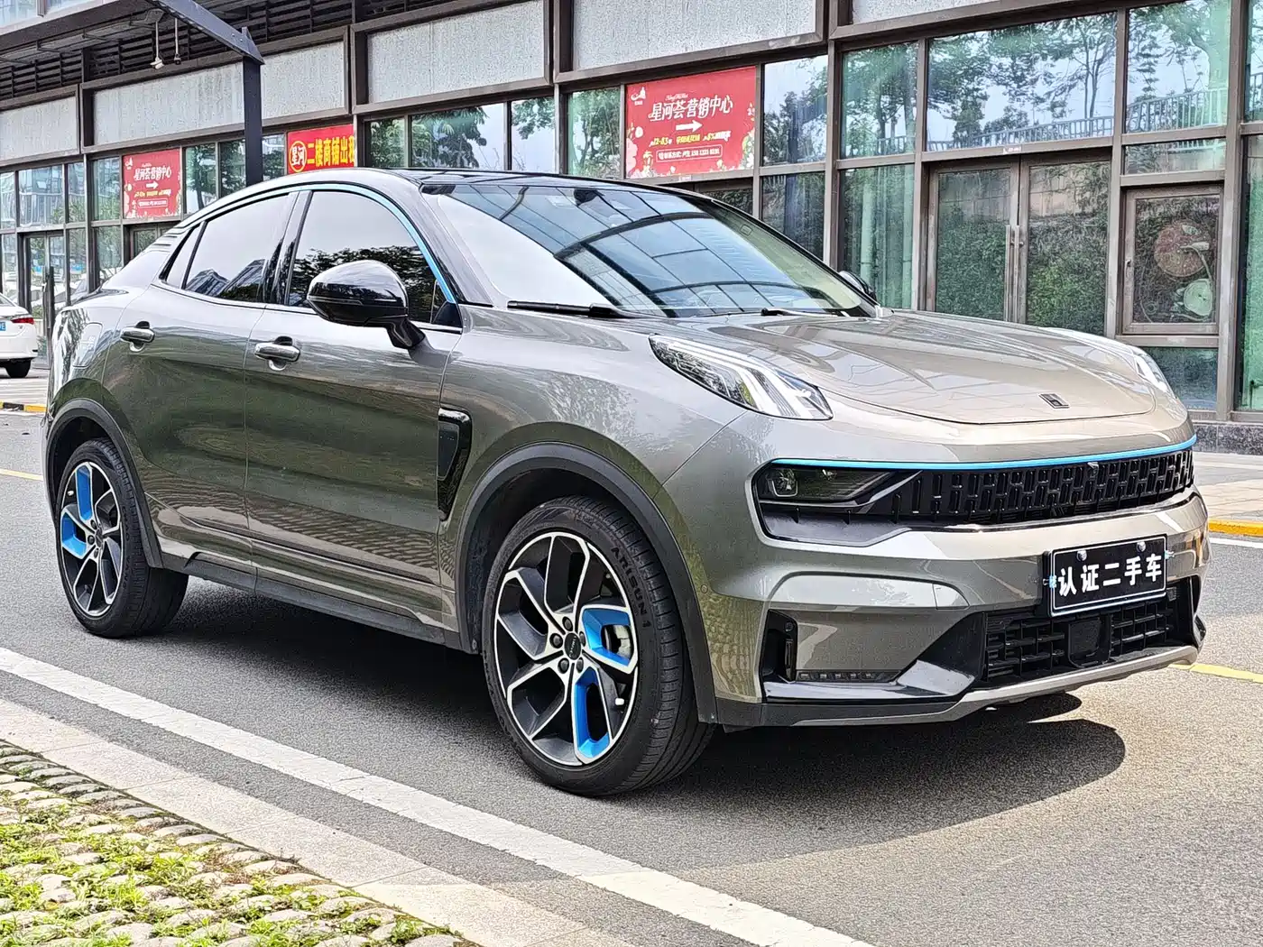 Lynk & Co 05 2020 2.0TD 2WD Shine Halo фото 8