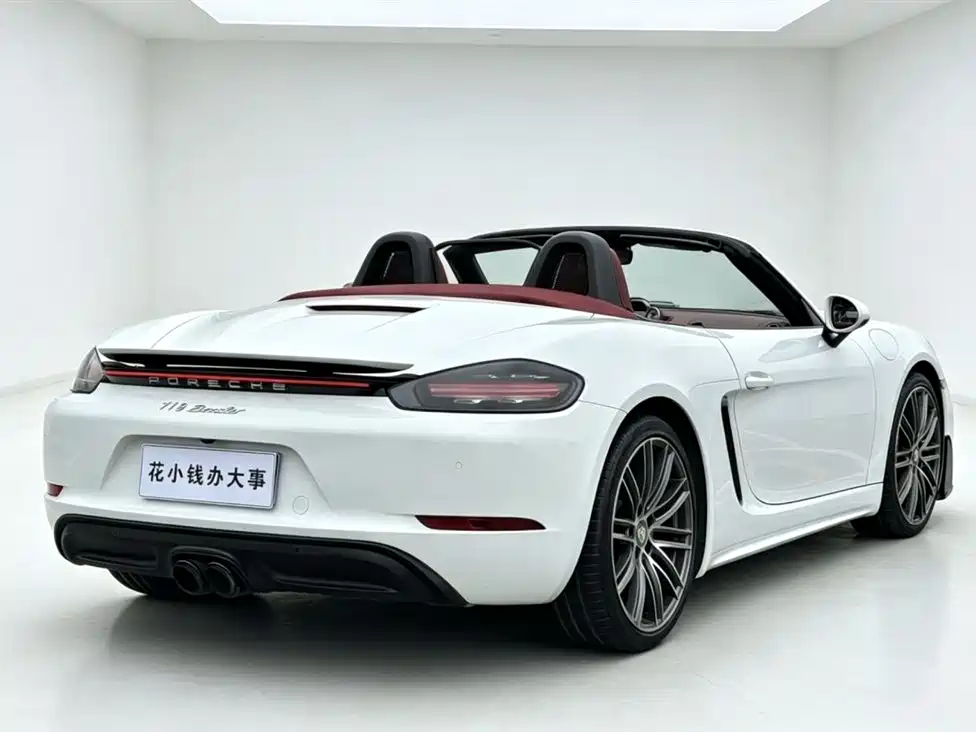 Porsche 718 2016 Boxster 2.0T фото 7