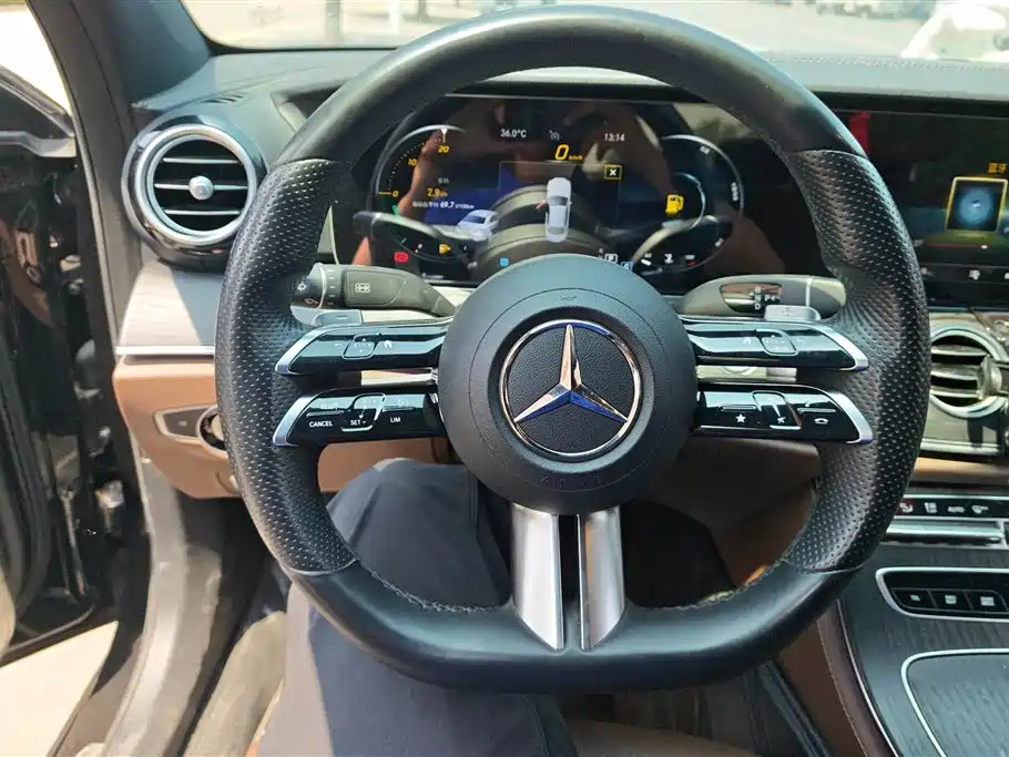 Mercedes-Benz E-Class 2022 E 260 L Sport фото 15