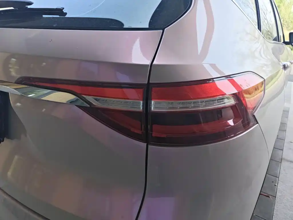 Фото 8 - Haval F7
