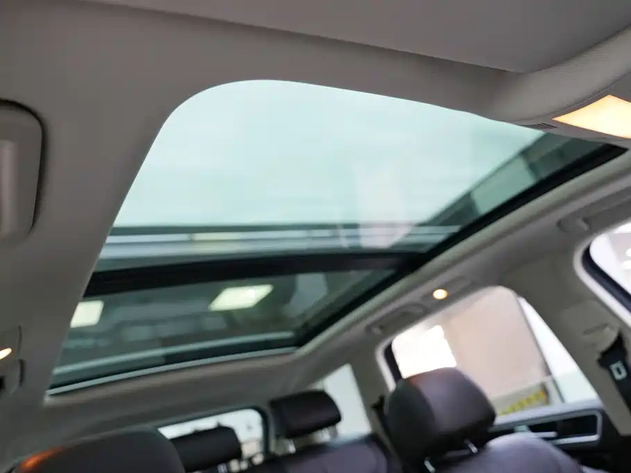 Volkswagen Touareg 2016 2011 3.0TSI Standard