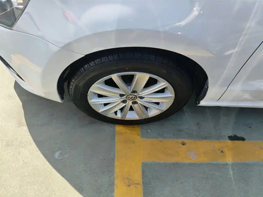 Volkswagen Polo 2016 1.6L Automatic Comfort фото 23