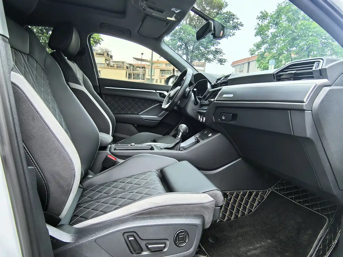AUDI Q3 SPORTBACK