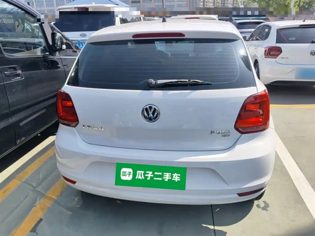 Volkswagen Polo 2016 1.6L Automatic Comfort фото 6