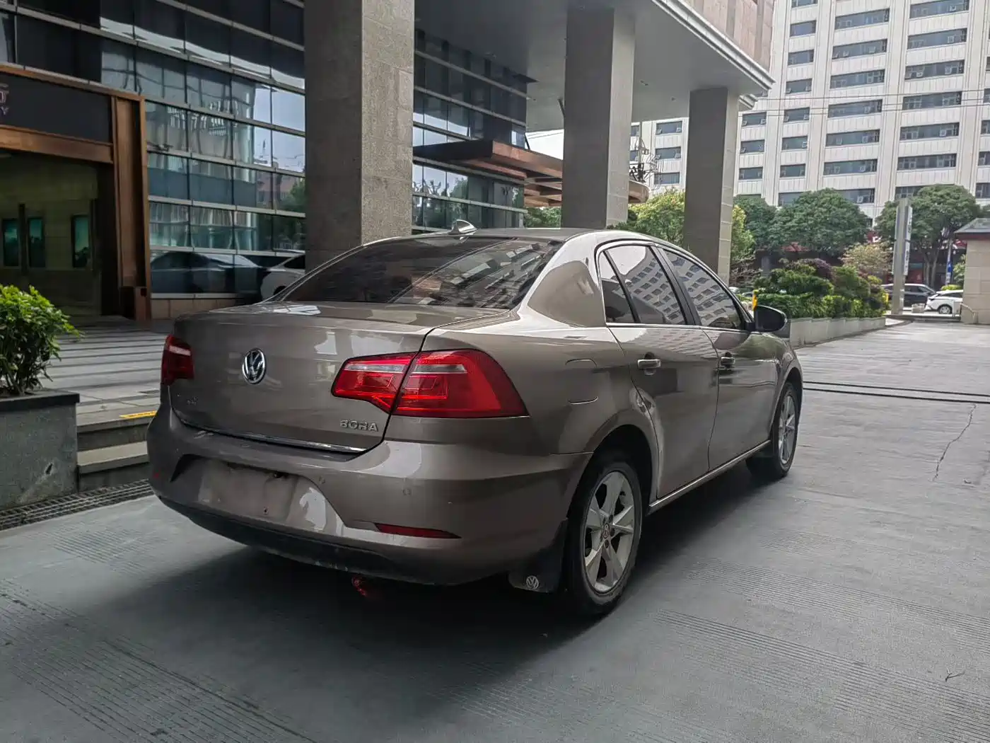 Volkswagen Bora 2014 1.6L Manual Comfort Edition фото 9
