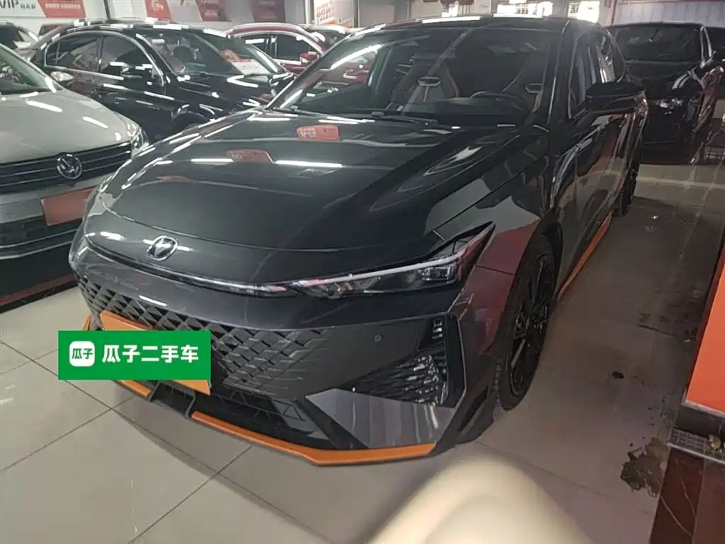 Changan UNI-V 2024 1.5T Deluxe Sport