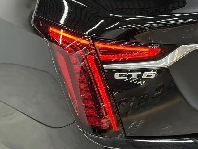 Фото 9 - Cadillac CT6