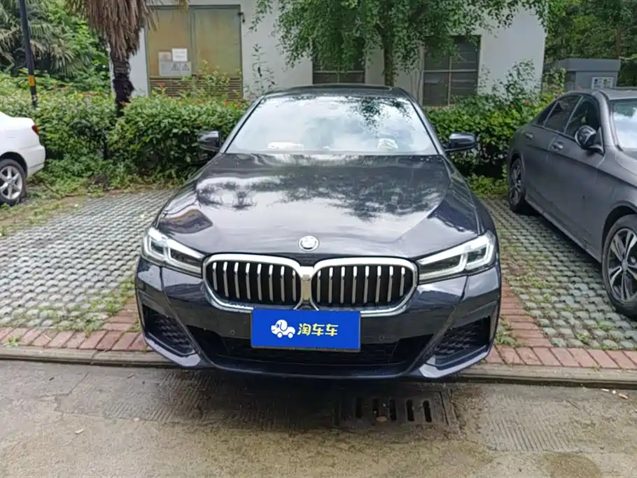 BMW 5 Series 2022 Model Second Facelift 530Li Leading M Sport Package фото 2