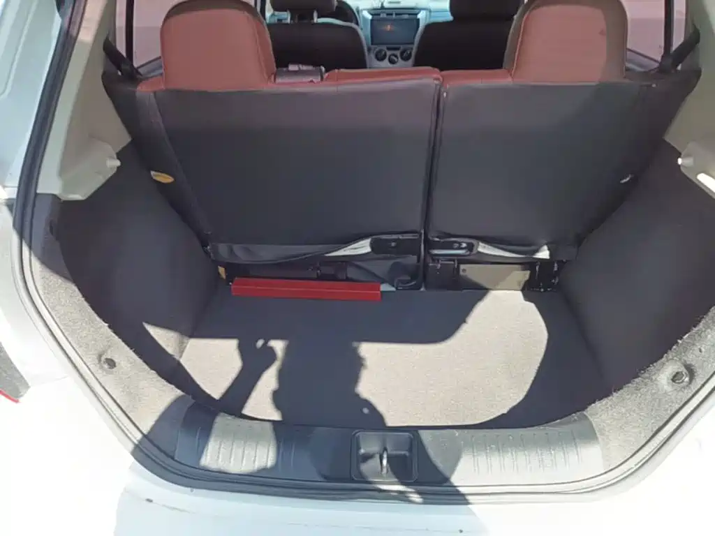 Venucia R50 2017 2016 Model 1.6L Manual Elite Edition